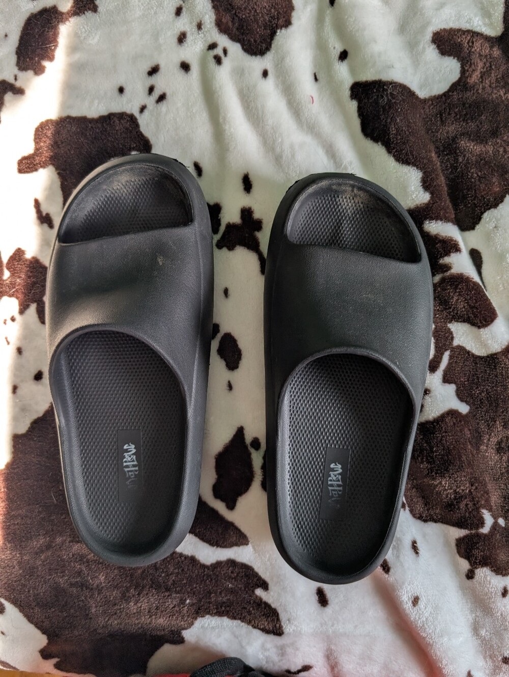 Womens Black Foam Slide Sandals!